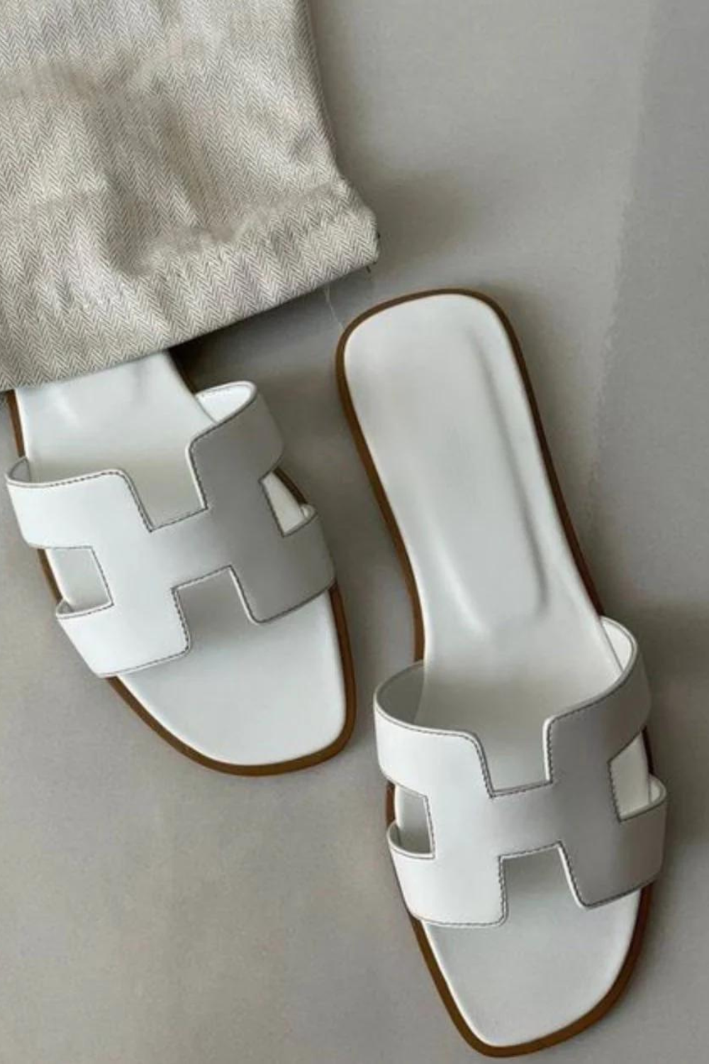 Luxury Leather H-Cut Sandals – Elegant Women's Flat Slide Sandals